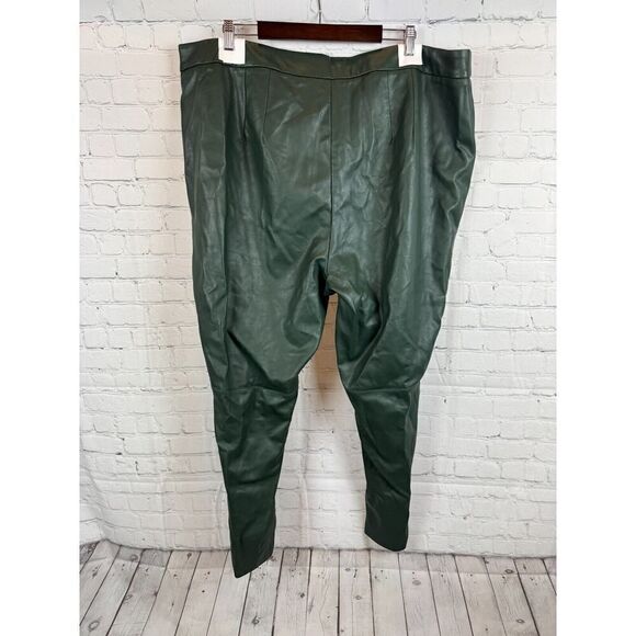 ELOQUII green stretch faux vegan leather cropped ankle pants 24 NWT - Picture 7 of 10